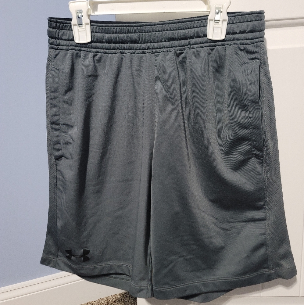 Mens Under Armour Gray Athletic Shorts Size Small
